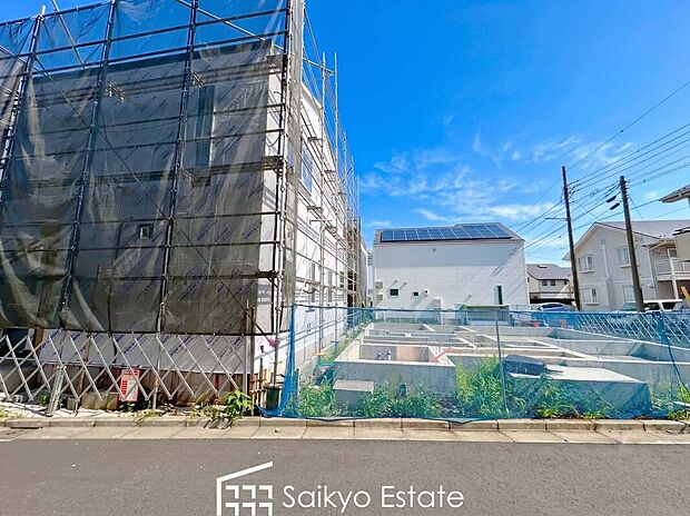 【現地写真】敷地面積33坪超!ゆとりのLDK×3~4部屋!全居室収納完備!SICやWICなど収納豊富!