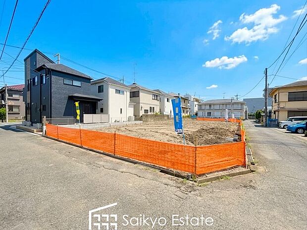 【現地写真】各棟広々LDKに居室が3部屋!小屋裏収納やWIC、SICやパントリーなど豊富な収納スペース!