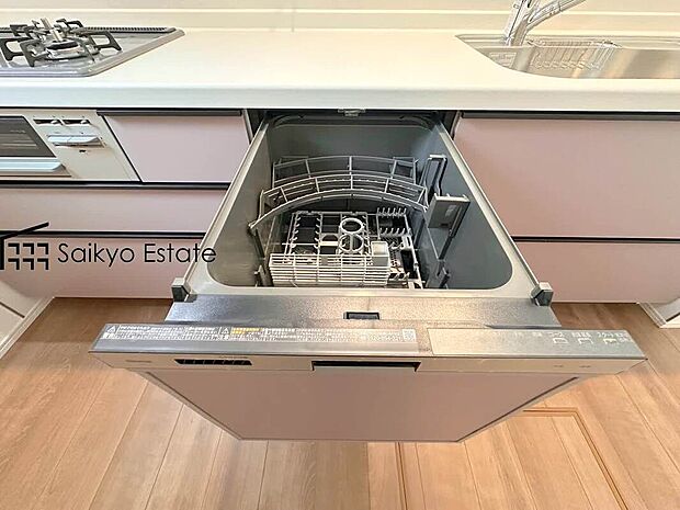 【食洗機】「ビルトイン食洗機」は手洗いよりも経済的で家計に優しく、家事の負担を軽減してくれるママの強い味方ですね。