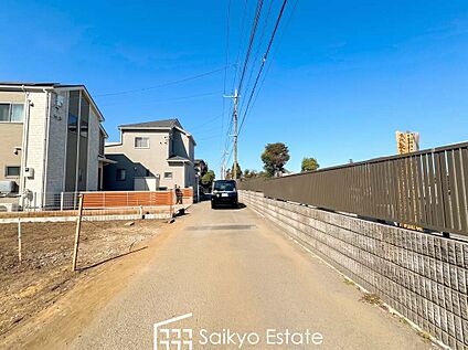 前面道路を含む現地写真