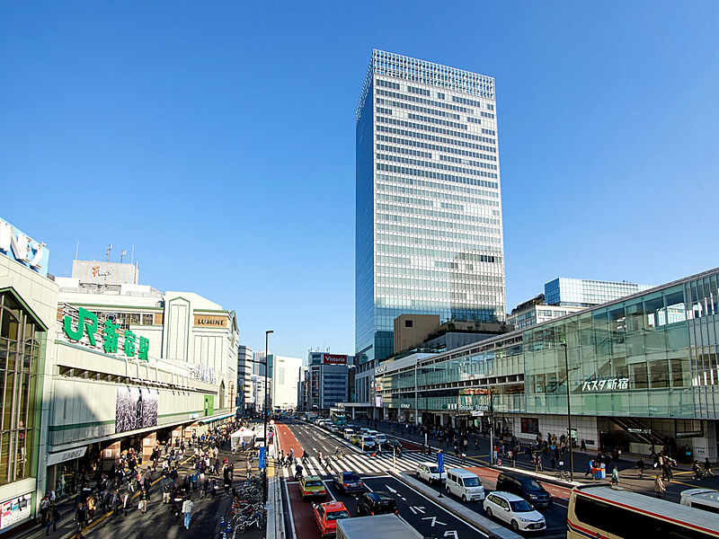 新宿駅まで一駅の好ポジション