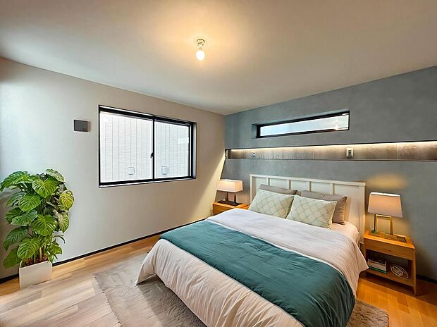 【Room:7.5帖】
1階には7.5帖の主寝室と4.7帖の洋室に加え、5.5帖のDEN(多目的スペース)を配置。書斎や在宅ワークスペース、趣味部屋、将来的には子どもの成長に合わせて活用方法は様々。