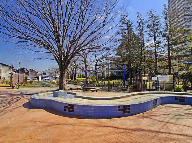 西之谷公園（約1m）