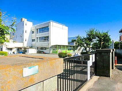 狛江市立狛江第三小学校 500ｍ(徒歩7分)