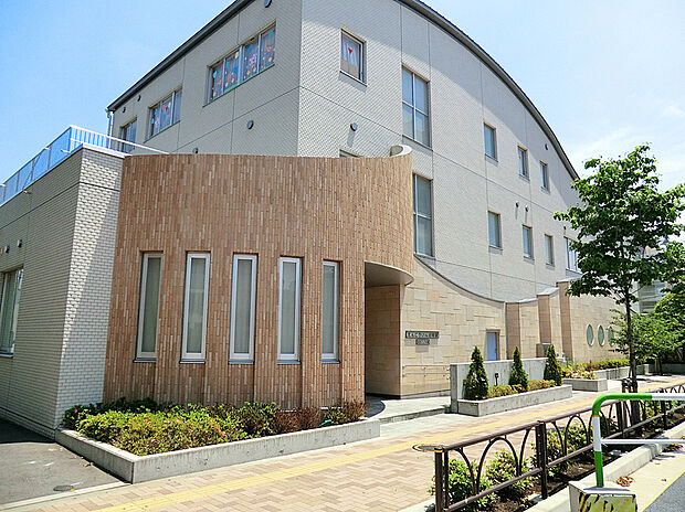 円光院幼稚園(約700m)