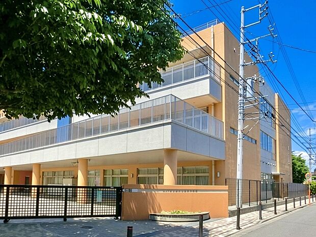 三鷹市立東台小学校（約750m）