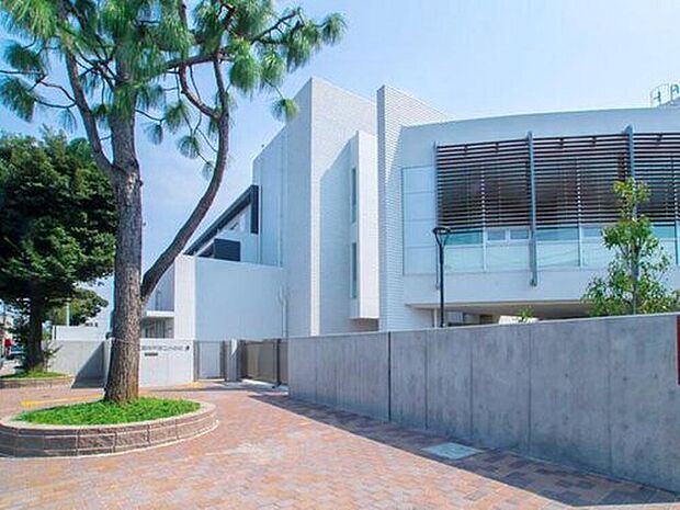 杉並区立高井戸第二小学校(約270m)
