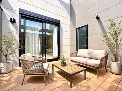 【施工例：Wood Deck】