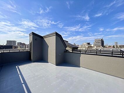 【Roof Balcony】