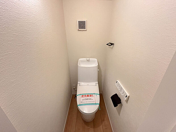 【【Toilet】】各階にトイレがあるので、朝慌ただしい時間帯に混む心配が減ります。わざわざトイレのために階段を昇り降りをせずに済みます。