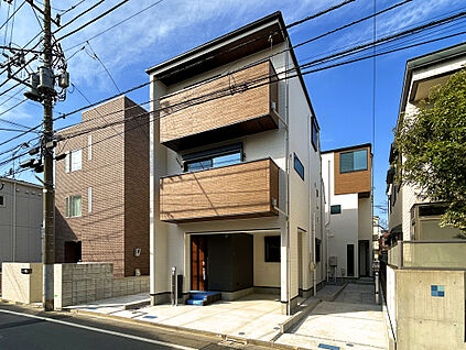 【施工例：Exterior】
