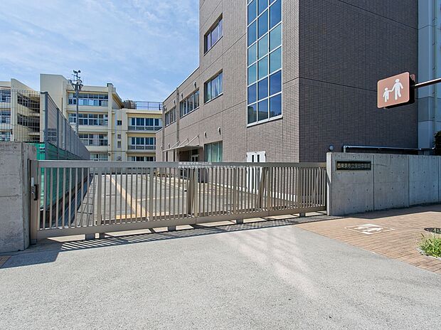 西東京市立保谷中学校（約290m）