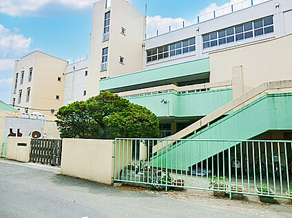 国分寺市立第一小学校 400m