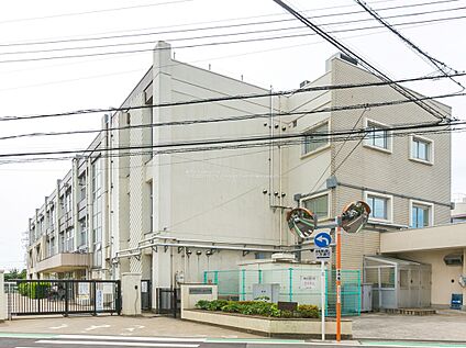 調布市立北ノ台小学校 640m