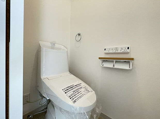 【同社施工例：トイレ】温水洗浄便座