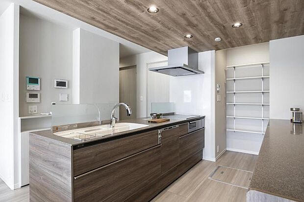 キッチン【105号地】(2026年3月撮影)センサー水栓・深型食洗器付き対面キッチン