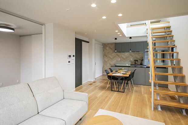 リビング【2号地】(2025年7月撮影)