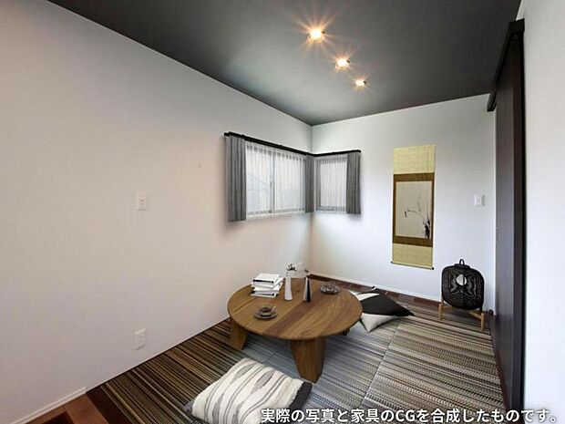 タタミスペース【37号地】(2024年9月撮影)LDKに繋がるタタミスペース。玄関から近いことやLDKの一部として広々空間を演出しております。