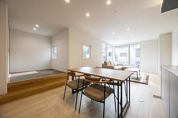 ダイニング【8号地】(2024年11月撮影)