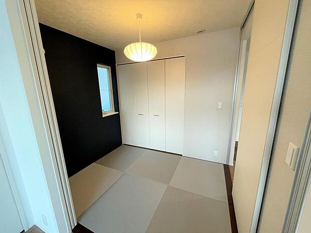 タタミスペース【9号地】（2024年1月撮影）畳スペースではお子様が遊ぶだけでなく、来客時には客間としても活躍します。