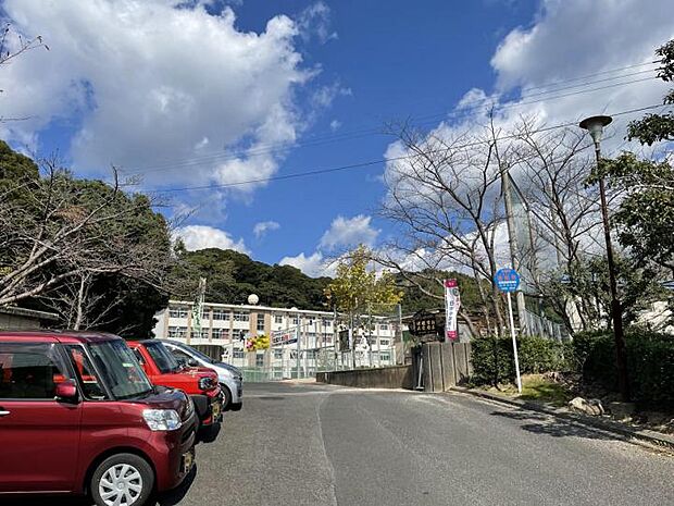 日宇中学校（約2,740m）