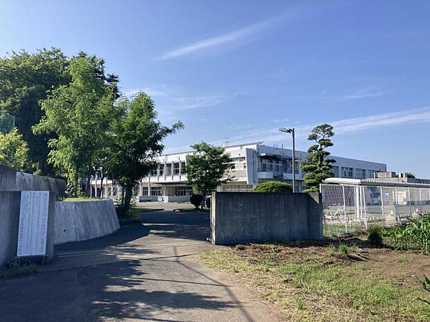 西合志中学校（約1,050m）