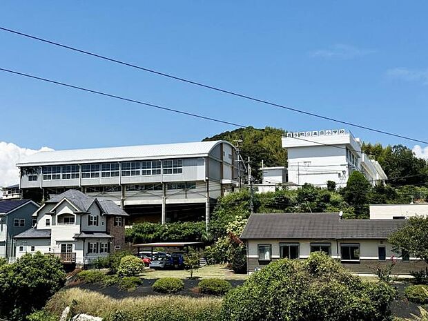 長与町立高田小学校(約1,400m)