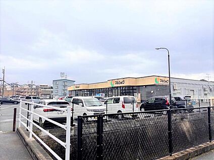 マルショク三苫店 1700m(-)