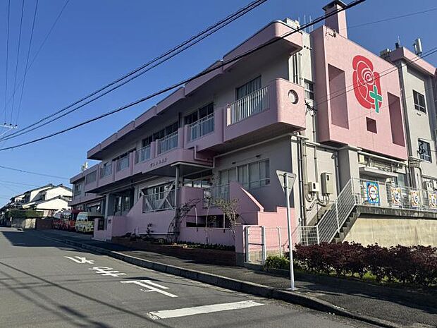 ばらの幼稚園(約1,120m)