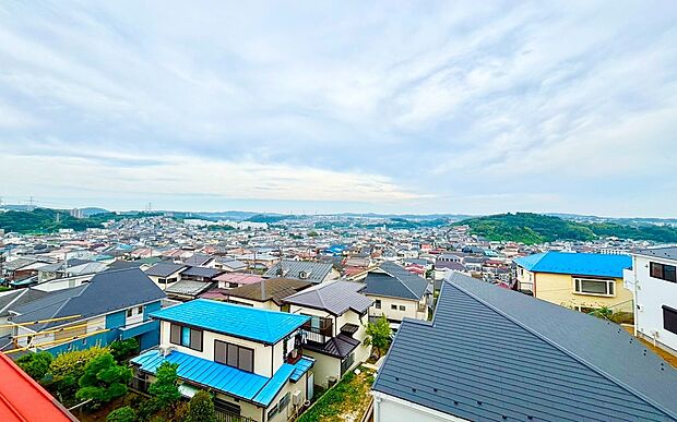 【眺望】「空」×「光」×「風」。開放感を具現化したような現地は、まさに「永住の地」としての選択肢です。