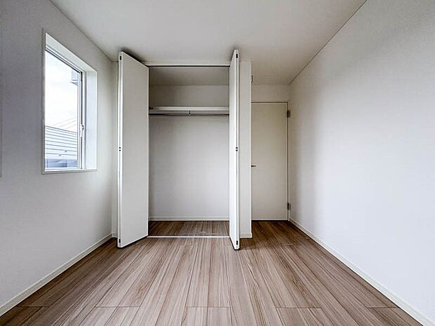 【洋室】一人の時間をゆったりと過ごせる安らぐお部屋になるはずです。