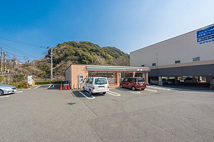 セブンイレブン 横浜栄長倉町 760m