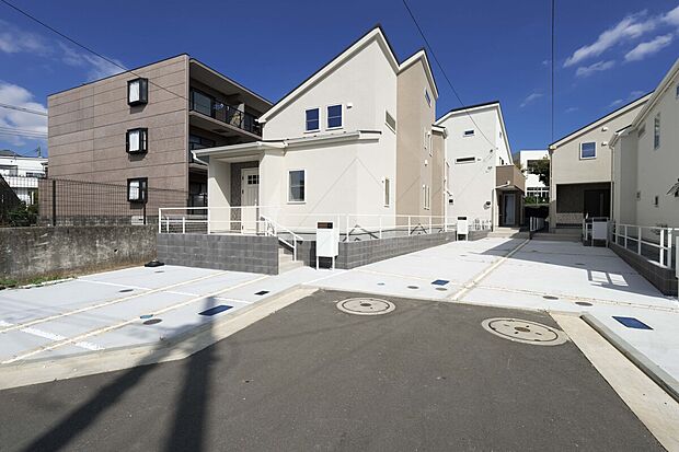 【~完全完成の家~】日々の生活の「あったらいいな」がたくさんつまった家。毎日に時間とゆとりが増え、生活が輝き始める。そんなことが、いつの間にか当たり前に感じることができる。毎日に感動を、「こころ躍る家」。