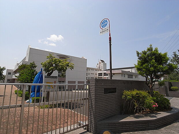 岩井原中学校（約1,100m）