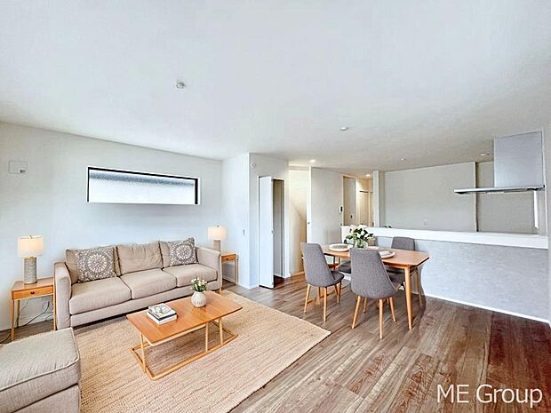 落ち着いた雰囲気のＬＤＫは家族みんなの快適空間　※家具はCGです