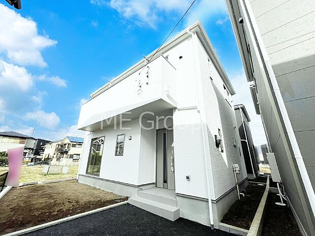 奥まった地形は、車道に面しておらず、静かでプライベート感を味わえる立地です。