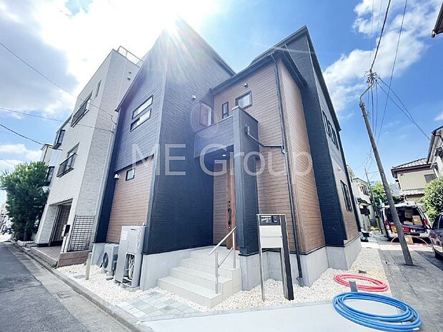 たっぷりの陽光と心地よい風が舞い込む住まい