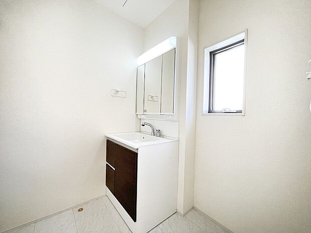 【脱衣場】～washroom～　上質な洗面空間がゆとりの時間を演出1号棟