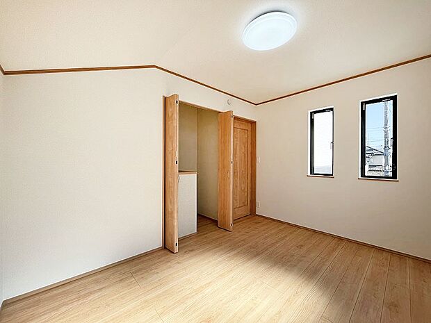 【洋室】～bedroom～　  部屋ごとに設けた収納は住みやすさへのこだわり2号棟