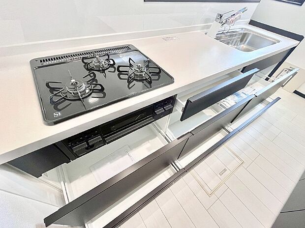 【スライド収納】使いやすさを優先したスライド式収納タイプ！