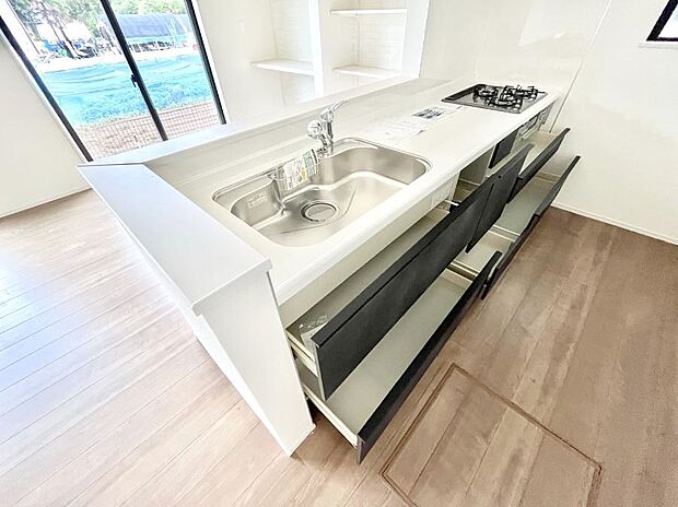 【スライド収納】使いやすさを優先したスライド式収納タイプ！