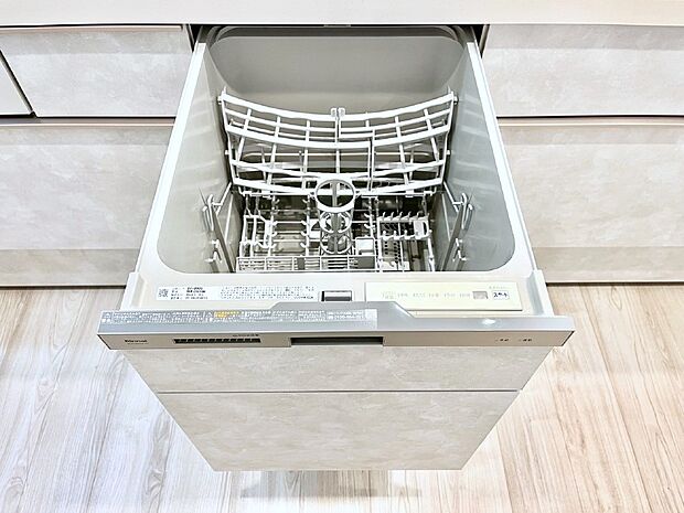 【食洗機】面倒なお片づけは食洗機にお任せ！家事の負担が減って、時間にも気持ちにもゆとりができます。