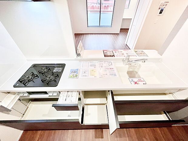 【その他設備(スライド収納)】使いやすさを優先したスライド式収納タイプ！