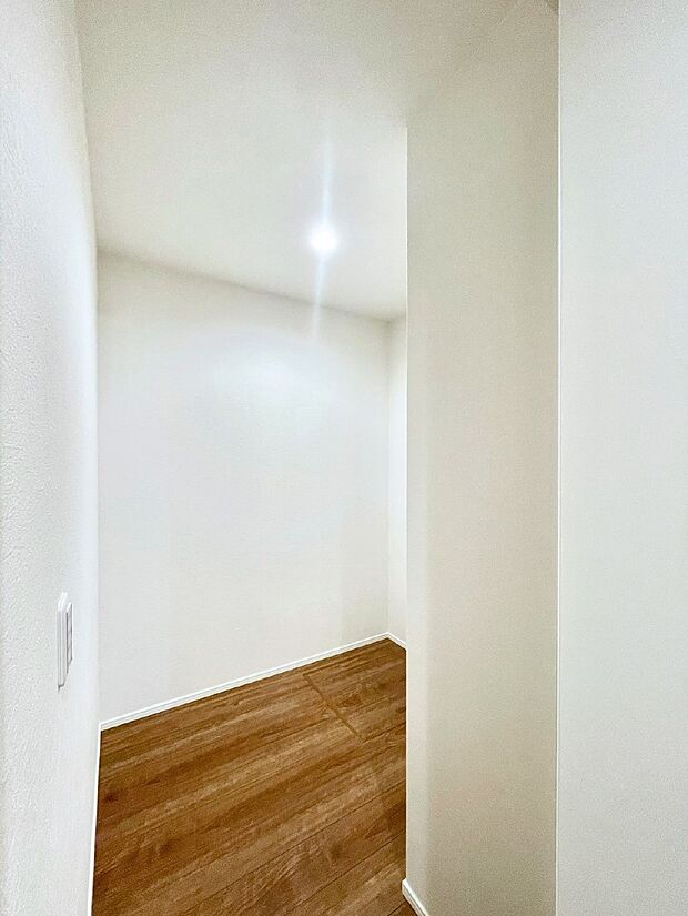 【収納】2階ホールの収納はファミリークローゼットとしても利用できます