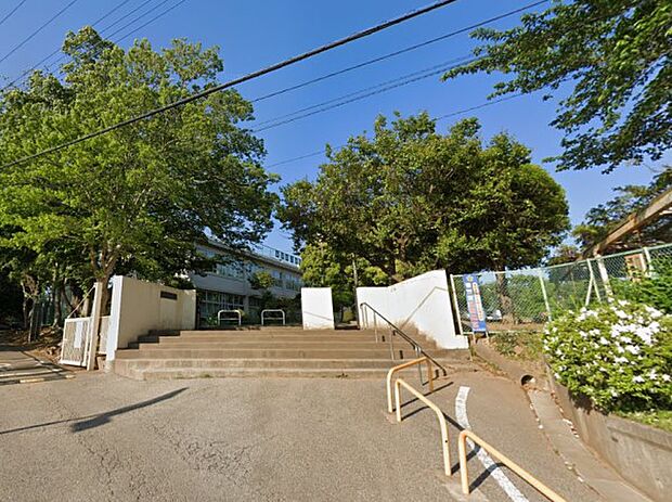 鎌ケ谷市立北部小学校（約1,615m・徒歩21分）