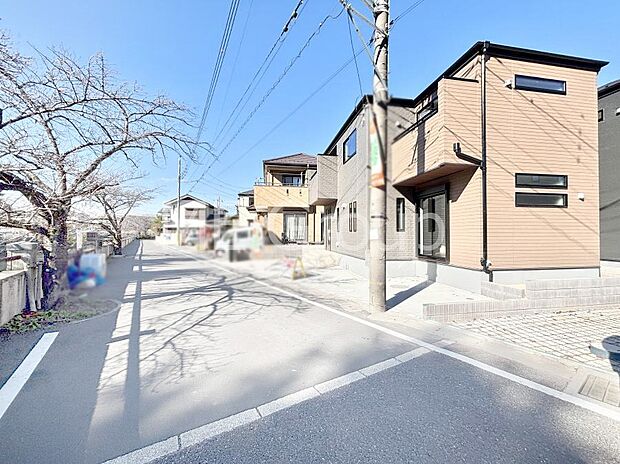 【前面道路含む現地写真】ここから始まる新生活を応援いたします