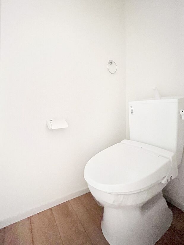 【トイレ】トイレは安心の2箇所!朝のバタバタも一安心です。