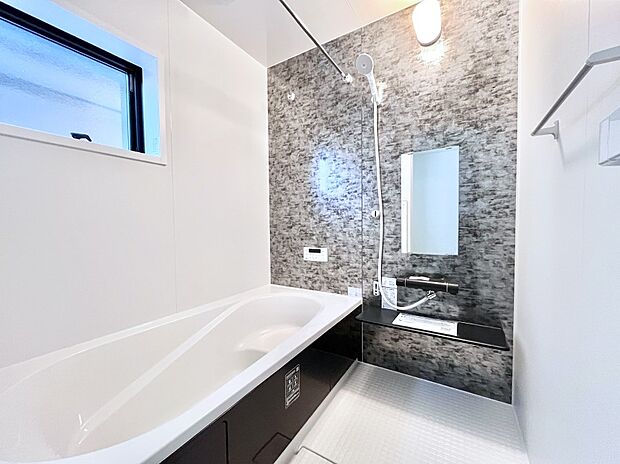 【浴室】一日の疲れを癒やす大切なバスタイム。ゆっくりとお風呂を楽しんで疲れをとりたいですね!