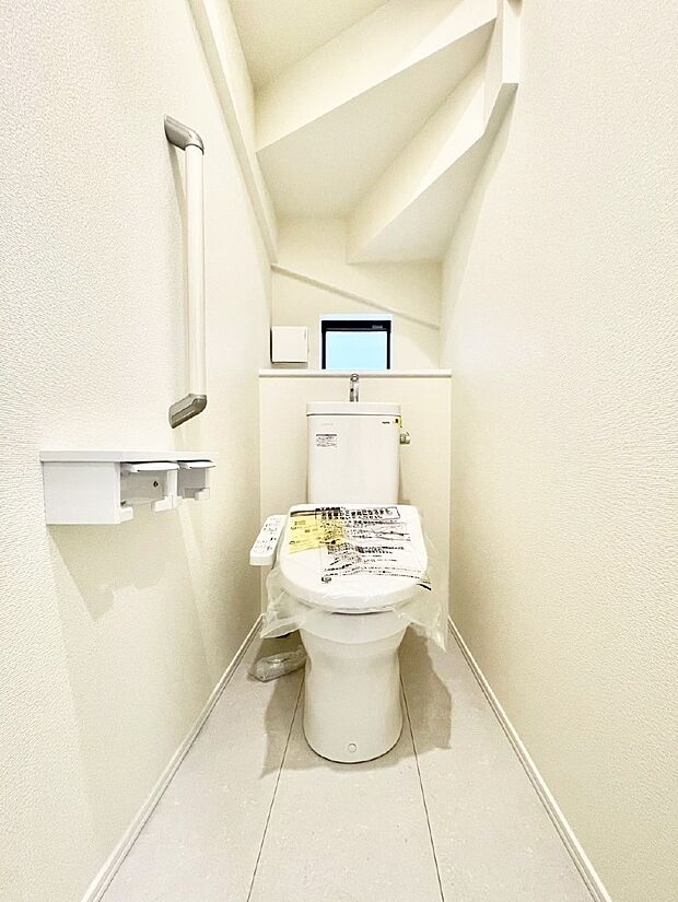 【トイレ】トイレは安心の2箇所!朝のバタバタも一安心です。