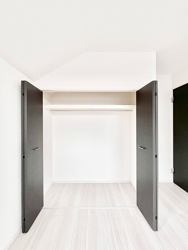 【収納】収納力あるクローゼット